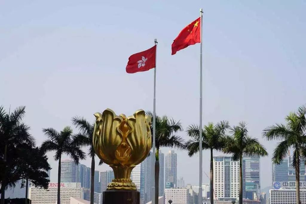 国务院港澳办中联办香港特区政府严厉谴责极端违法暴力行径